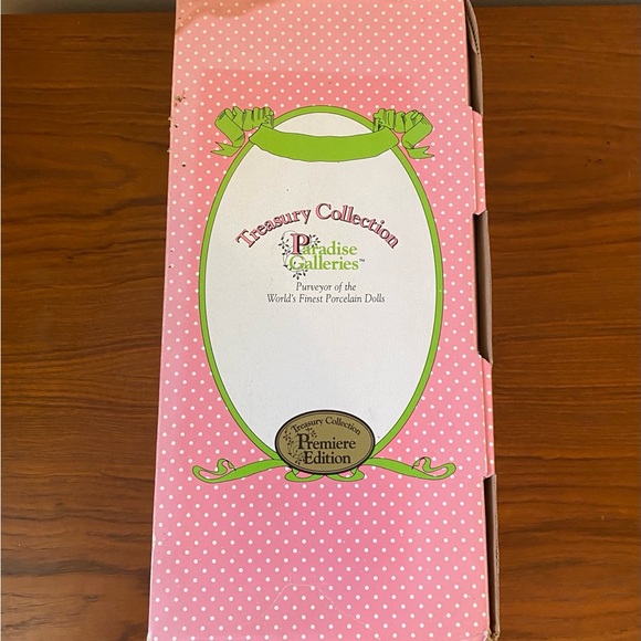 🍀Paradise Galleries Treasury Collection Box - Picture 3 of 3